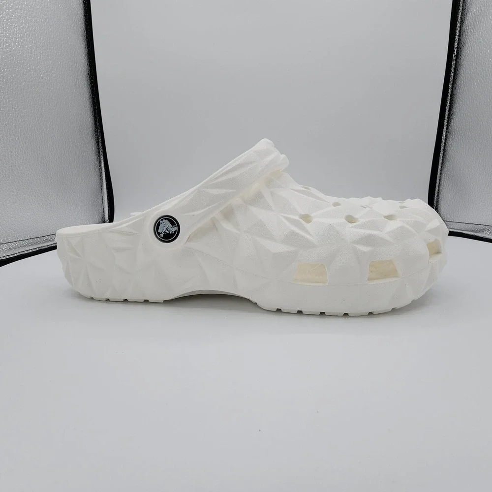 Crocs Classic‎ Geometric Clog Slides Sandal 209563-100 White Men's Size 10 NEW